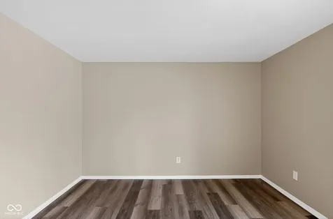 1945 Schwier Court Indianapolis IN 46229