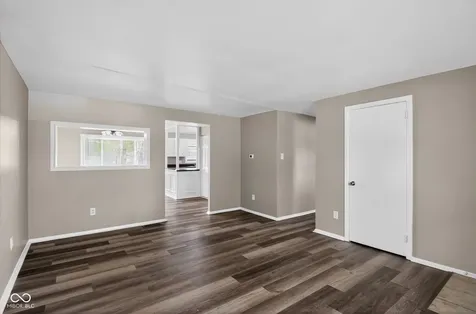 1945 Schwier Court Indianapolis IN 46229