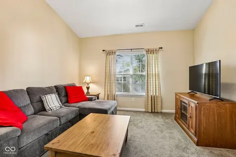 6929 Willow Pond Drive Noblesville IN 46062