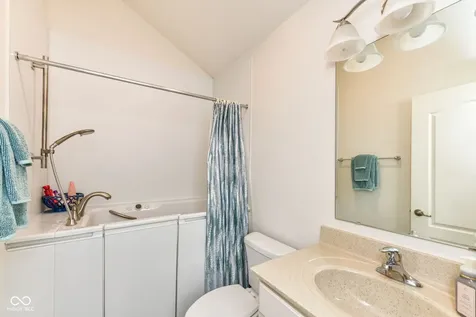 15885 Chapel Park Drive W Noblesville IN 46060