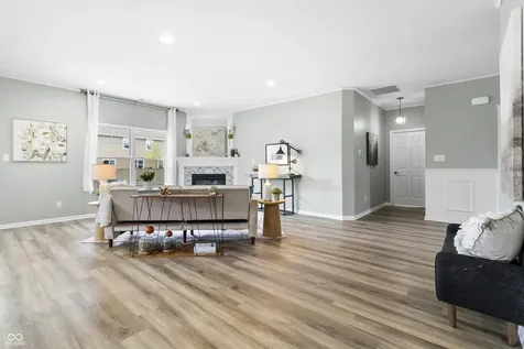 887 Rattlebox Lane Westfield IN 46074