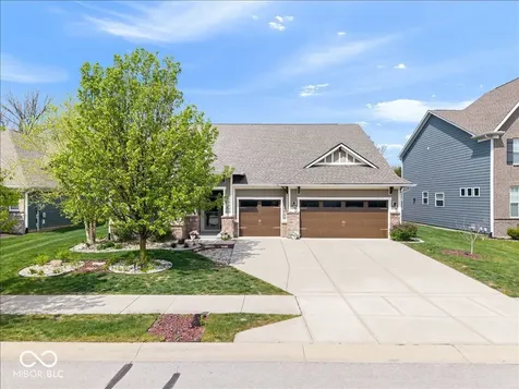 15830 Oakhurst Lane Fishers IN 46040