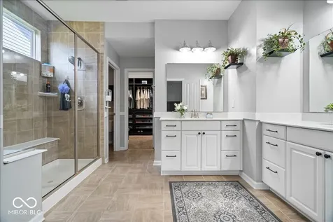 15830 Oakhurst Lane Fishers IN 46040