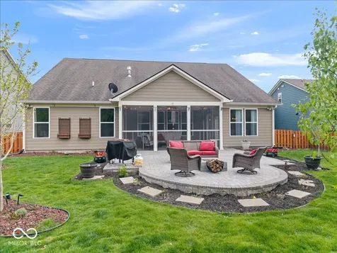 15830 Oakhurst Lane Fishers IN 46040