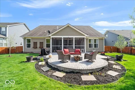 15830 Oakhurst Lane Fishers IN 46040