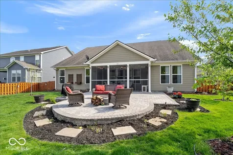 15830 Oakhurst Lane Fishers IN 46040