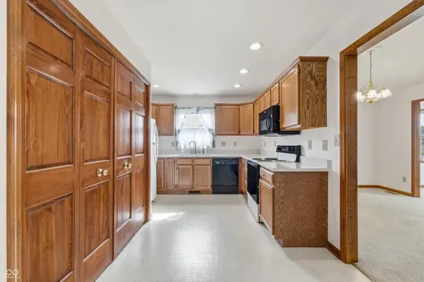 735 Cottage Lane Greenwood IN 46143