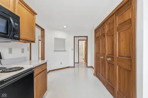 735 Cottage Lane Greenwood IN 46143