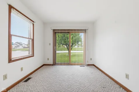 735 Cottage Lane Greenwood IN 46143