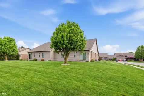 735 Cottage Lane Greenwood IN 46143
