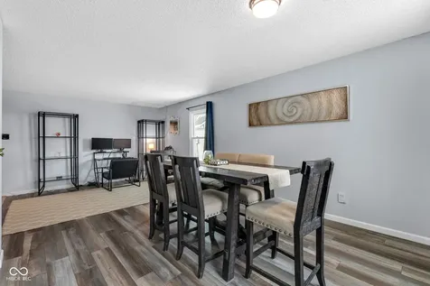 10255 Lothbury Circle Fishers IN 46037