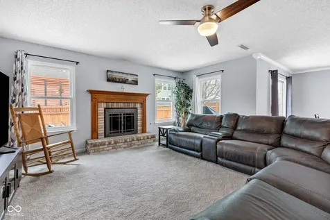 10255 Lothbury Circle Fishers IN 46037