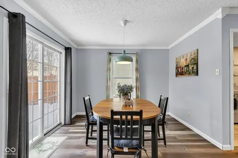 10255 Lothbury Circle Fishers IN 46037