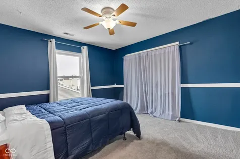 10255 Lothbury Circle Fishers IN 46037
