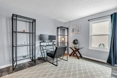 10255 Lothbury Circle Fishers IN 46037