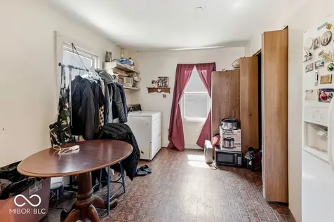 3305 S Lyons Avenue Indianapolis IN 46221