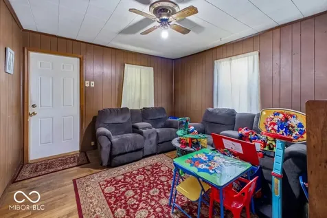 3305 S Lyons Avenue Indianapolis IN 46221