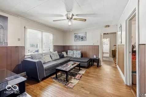 3305 S Lyons Avenue Indianapolis IN 46221