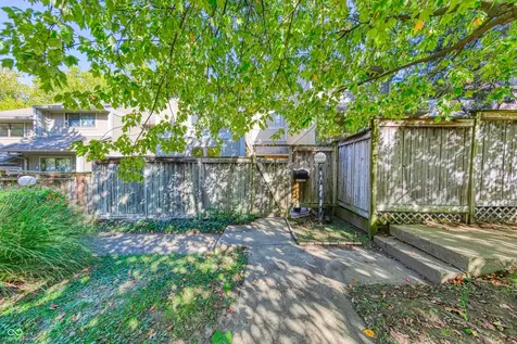 4261 Foxglove Trace Indianapolis IN 46237
