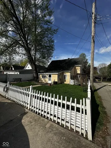 215 S Pearl Street Pendleton IN 46064