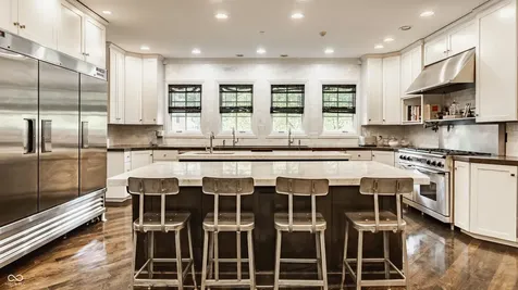 110 Bow Lane Indianapolis IN 46220