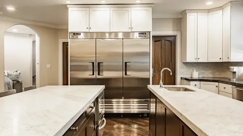 110 Bow Lane Indianapolis IN 46220