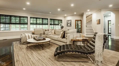 110 Bow Lane Indianapolis IN 46220