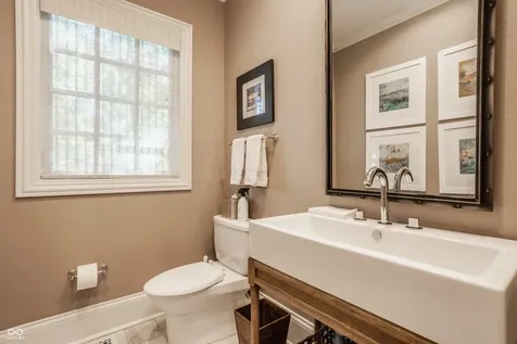 110 Bow Lane Indianapolis IN 46220