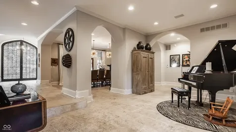 110 Bow Lane Indianapolis IN 46220