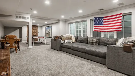 110 Bow Lane Indianapolis IN 46220