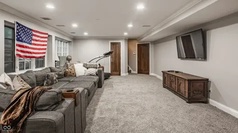 110 Bow Lane Indianapolis IN 46220