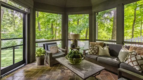 110 Bow Lane Indianapolis IN 46220
