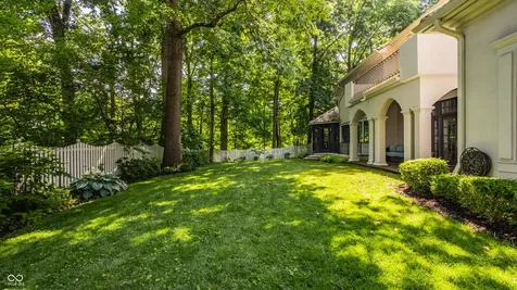 110 Bow Lane Indianapolis IN 46220
