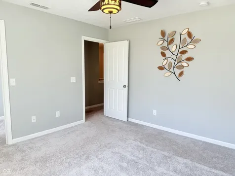 8332 Welder Place Indianapolis IN 46237