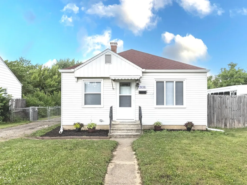 5438 E 20th Street Indianapolis IN 46218
