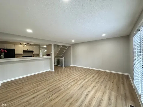 7975 Glen View Drive Indianapolis IN 46236