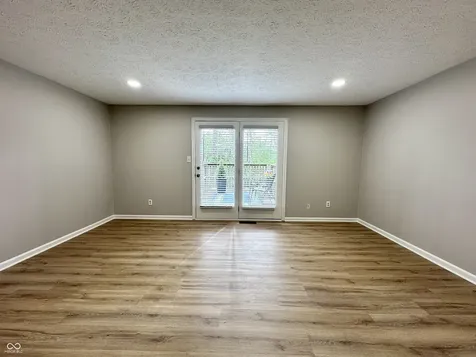 7975 Glen View Drive Indianapolis IN 46236
