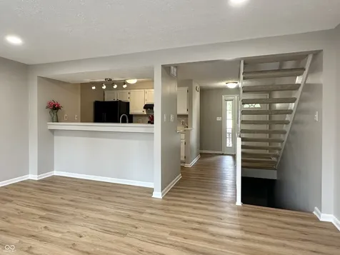 7975 Glen View Drive Indianapolis IN 46236