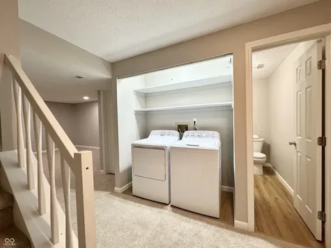 7975 Glen View Drive Indianapolis IN 46236