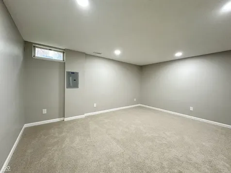 7975 Glen View Drive Indianapolis IN 46236