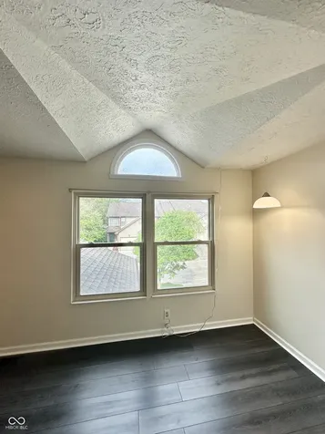 7975 Glen View Drive Indianapolis IN 46236