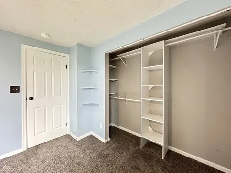 7975 Glen View Drive Indianapolis IN 46236