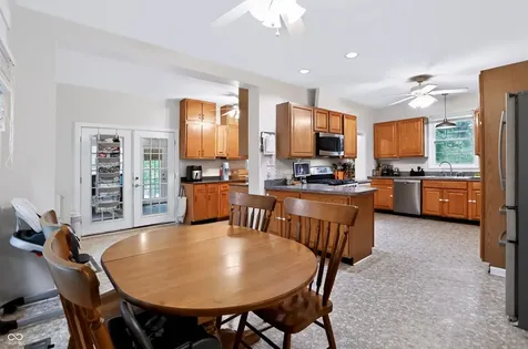 1515 E 69th Street Indianapolis IN 46220