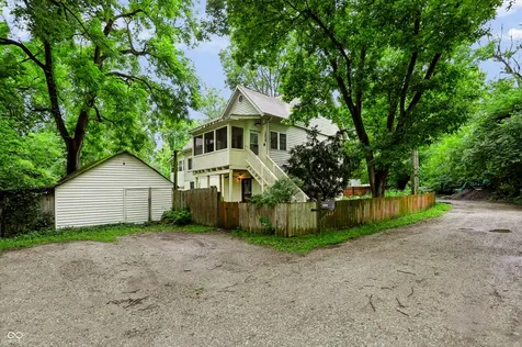 1515 E 69th Street Indianapolis IN 46220