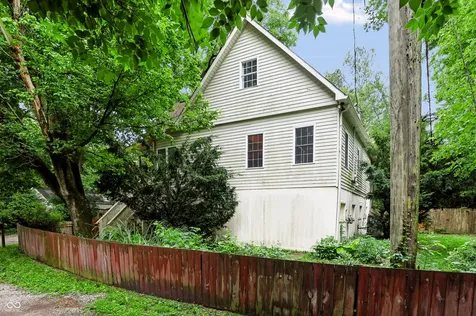 1515 E 69th Street Indianapolis IN 46220