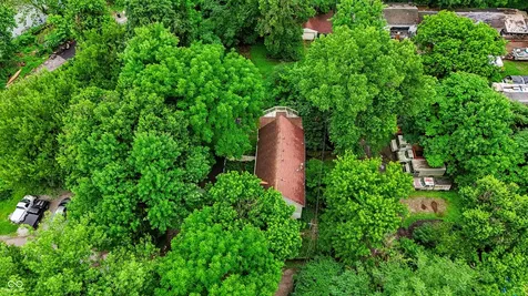 1515 E 69th Street Indianapolis IN 46220