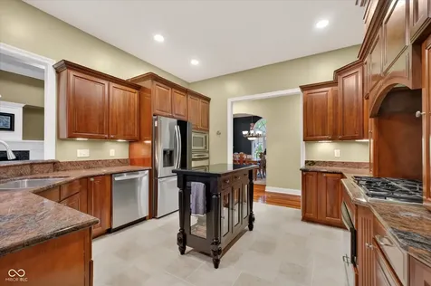 14555 Geist Ridge Drive Fishers IN 46040