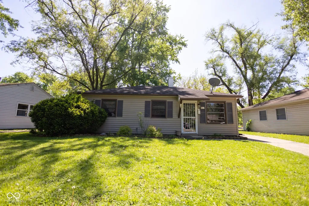 8217 E 48th Street Indianapolis IN 46226