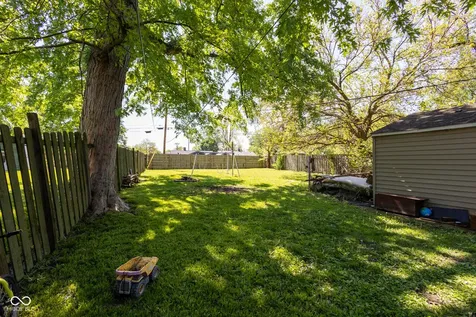 8217 E 48th Street Indianapolis IN 46226