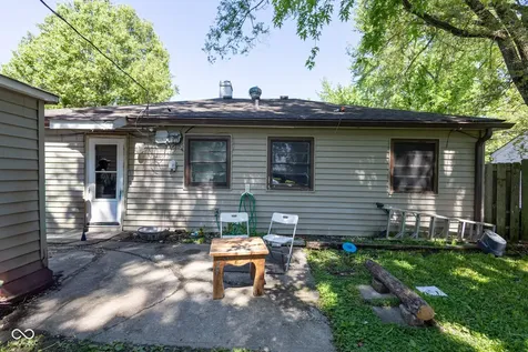 8217 E 48th Street Indianapolis IN 46226
